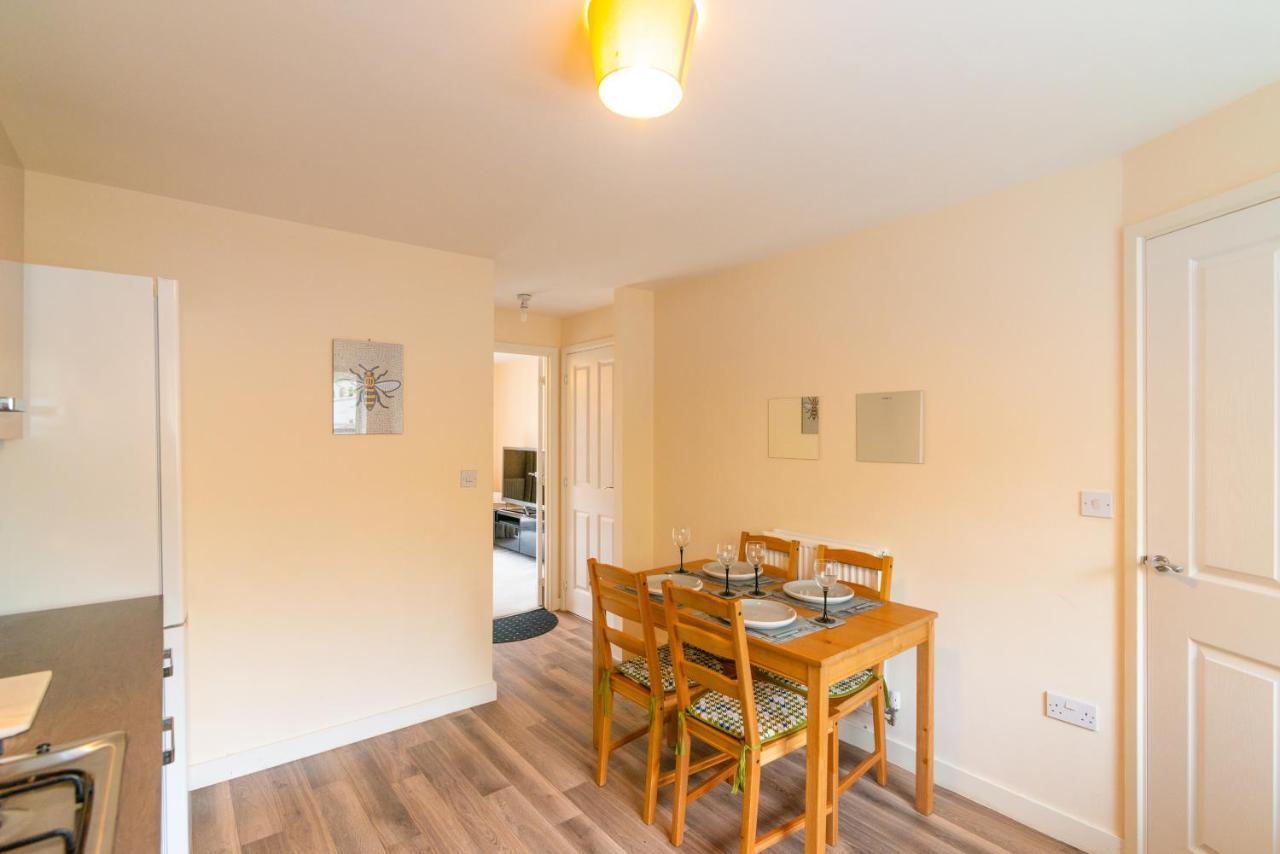 Wenlock Way House, Luxury Serviced Casa de férias Manchester